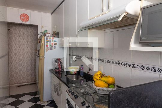 Cozinha e Área de Serviço de apartamento à venda com 2 quartos, 62m² em Irajá, Rio de Janeiro