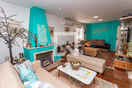 Sala de casa de condomínio à venda com 3 quartos, 192m² em Taboão, São Bernardo do Campo