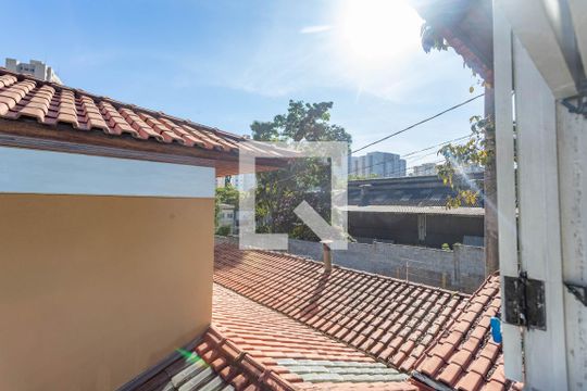 Vista de casa de condomínio à venda com 3 quartos, 192m² em Taboão, São Bernardo do Campo