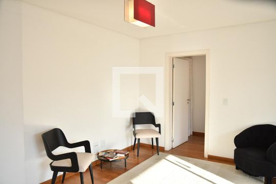 Corredor de casa de condomínio para alugar com 4 quartos, 370m² em Bosque do Vianna, Cotia