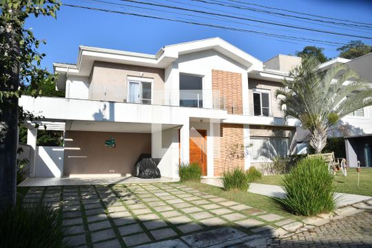 Fachada de casa de condomínio para alugar com 4 quartos, 370m² em Bosque do Vianna, Cotia