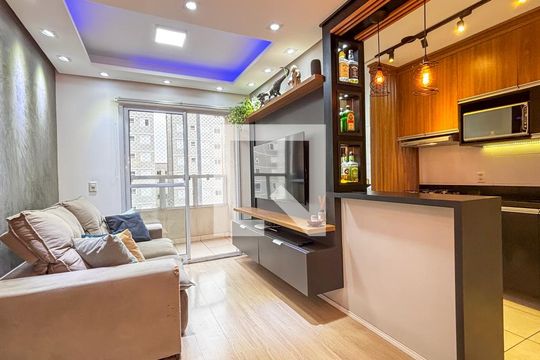 Sala de apartamento à venda com 2 quartos, 50m² em Costa E Silva, Porto Alegre
