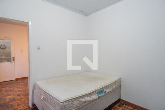 Quarto 1 de apartamento para alugar com 2 quartos, 42m² em Cristal, Porto Alegre