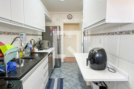 Cozinha de apartamento à venda com 2 quartos, 53m² em Piqueri, São Paulo