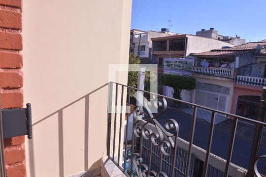 Sacada de casa à venda com 4 quartos, 236m² em Jardim Las Vegas, Santo André