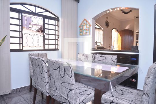 Sala de Jantar de casa à venda com 4 quartos, 236m² em Jardim Las Vegas, Santo André
