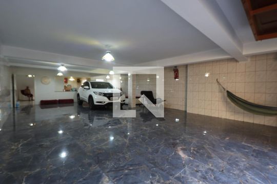 Garagem de casa à venda com 3 quartos, 400m² em Vila Macedópolis, São Paulo