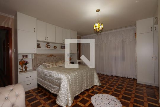 Suíte 1 de casa à venda com 3 quartos, 400m² em Vila Macedópolis, São Paulo