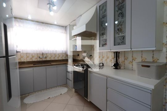 Cozinha de casa à venda com 3 quartos, 400m² em Vila Macedópolis, São Paulo