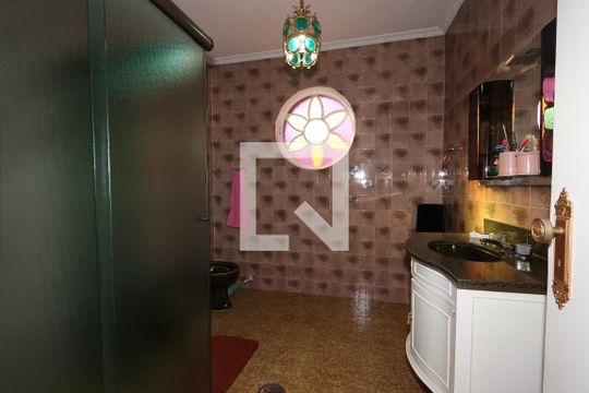 Banheiro da Suíte 1 de casa à venda com 3 quartos, 400m² em Vila Macedópolis, São Paulo