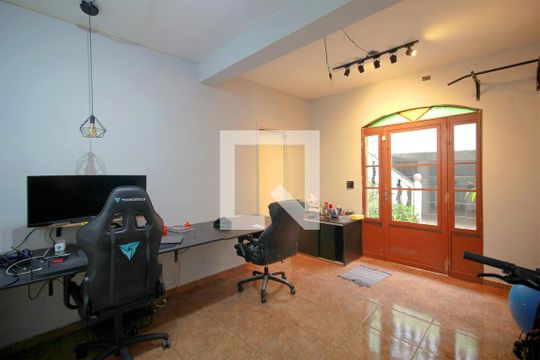Edícula de casa para alugar com 5 quartos, 265m² em Boa Vista, Belo Horizonte