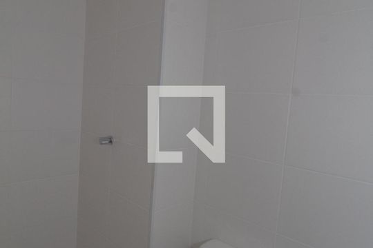 Banheiro de apartamento à venda com 2 quartos, 32m² em Vila Ema, São Paulo