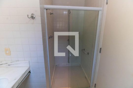 Banheiro da Suíte 1 de casa de condomínio à venda com 5 quartos, 450m² em São Francisco, Niterói