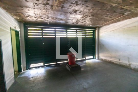 Garagem de casa de condomínio à venda com 5 quartos, 450m² em São Francisco, Niterói