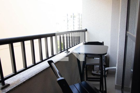 Varanda de kitnet/studio à venda com 1 quarto, 26m² em Pinheiros, São Paulo
