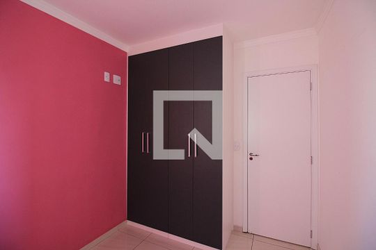Quarto 2 de apartamento para alugar com 2 quartos, 43m² em Montanhão, São Bernardo do Campo