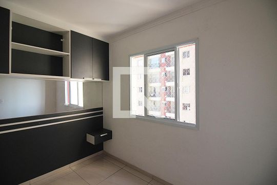 Quarto 1 de apartamento para alugar com 2 quartos, 43m² em Montanhão, São Bernardo do Campo