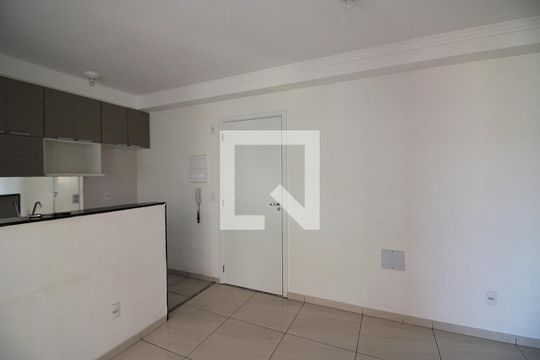 Sala de apartamento para alugar com 2 quartos, 43m² em Montanhão, São Bernardo do Campo