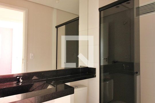 Banheiro Social de apartamento para alugar com 2 quartos, 43m² em Montanhão, São Bernardo do Campo