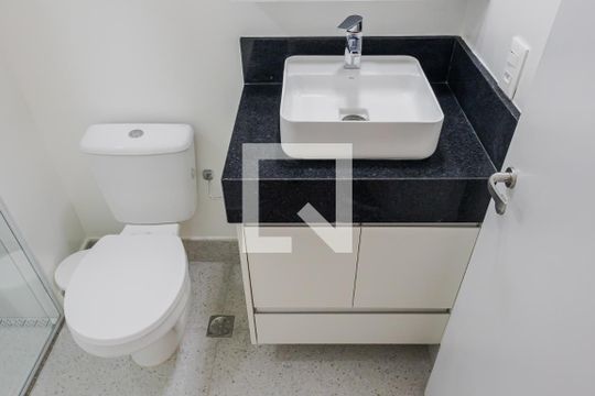 Banheiro de apartamento para alugar com 1 quarto, 25m² em Sumarezinho, São Paulo