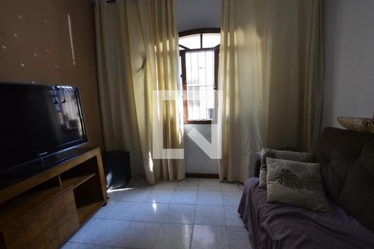Sala de apartamento para alugar com 4 quartos, 160m² em Madureira, Rio de Janeiro