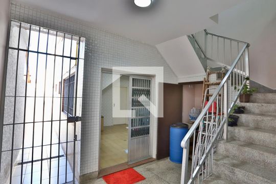 Quintal de casa à venda com 3 quartos, 320m² em Chácara Mafalda, São Paulo