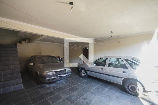 Garagem de casa à venda com 3 quartos, 325m² em Jardim America, Taboão da Serra