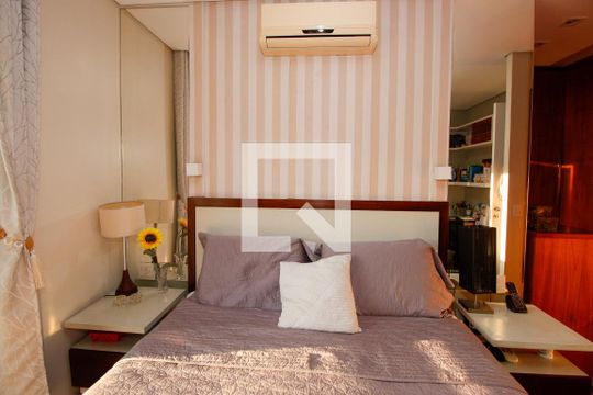 Suíte de apartamento para alugar com 3 quartos, 173m² em Vila Andrade, São Paulo