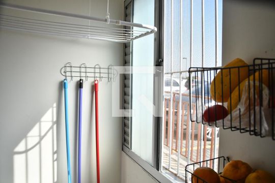 Área de Serviço de apartamento para alugar com 2 quartos, 42m² em Outeiro de Passárgada, Cotia