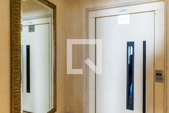 Hall de Entrada de apartamento para alugar com 4 quartos, 186m² em Santa Cecília, São Paulo