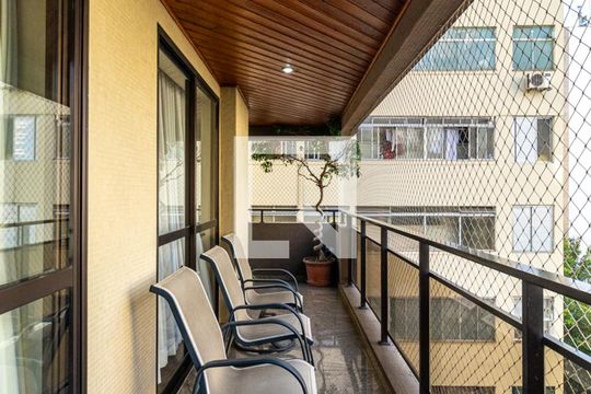 Varanda de apartamento para alugar com 4 quartos, 186m² em Santa Cecília, São Paulo