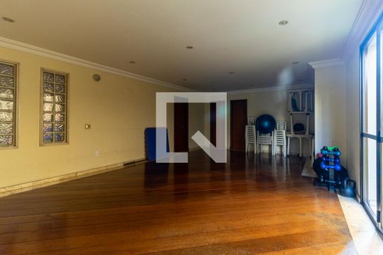 Área comum de apartamento para alugar com 4 quartos, 186m² em Santa Cecília, São Paulo