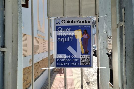Fachada Placa de casa de condomínio à venda com 4 quartos, 96m² em Vila Isabel, Rio de Janeiro