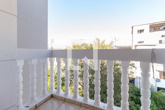Sacada de apartamento para alugar com 2 quartos, 70m² em São Pedro, Osasco