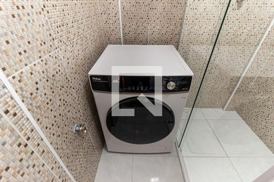 Banheiro de kitnet/studio à venda com 1 quarto, 44m² em Sé, São Paulo