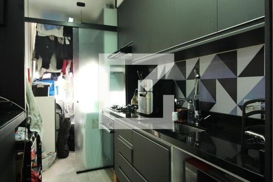 Cozinha de apartamento para alugar com 2 quartos, 55m² em Vila Andrade, São Paulo