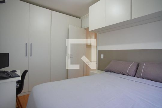 Quarto de apartamento à venda com 1 quarto, 59m² em Farrapos, Porto Alegre