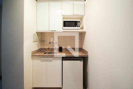 Cozinha de kitnet/studio para alugar com 1 quarto, 48m² em Planalto Paulista, São Paulo