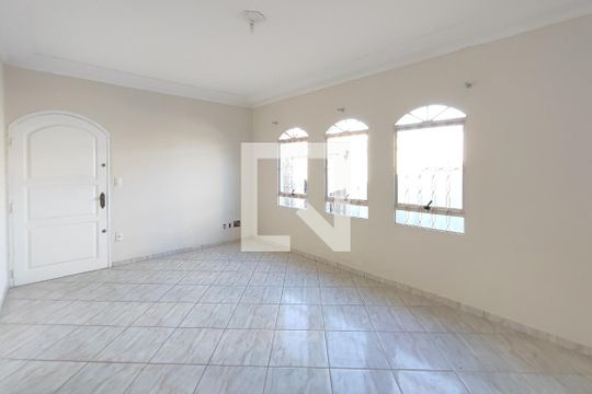 Sala de Estar de casa à venda com 3 quartos, 300m² em Jardim Santa Amalia, Campinas