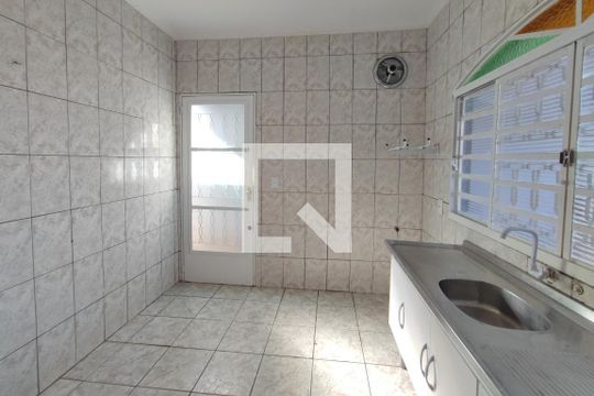Cozinha de casa à venda com 3 quartos, 300m² em Jardim Santa Amalia, Campinas