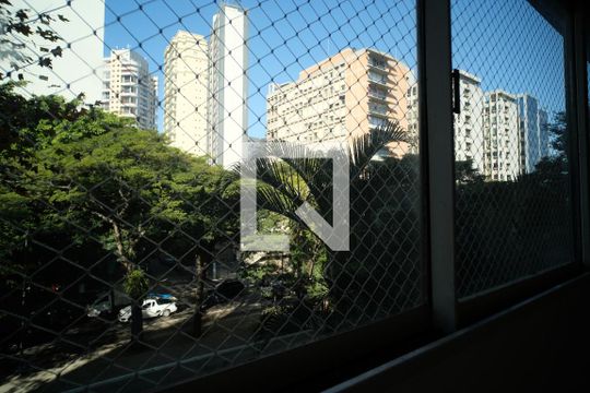 Vista de apartamento à venda com 4 quartos, 180m² em Jardim Paulista, São Paulo
