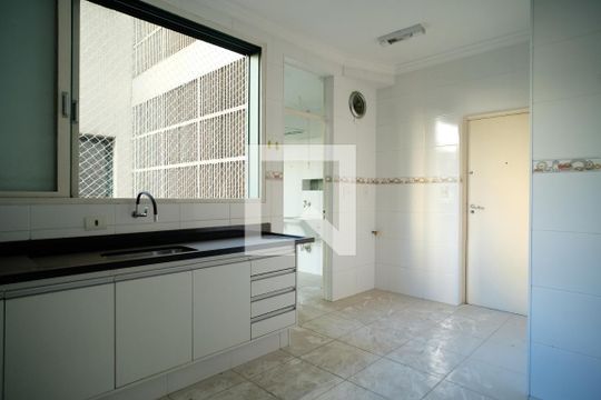 Cozinha de apartamento à venda com 4 quartos, 180m² em Jardim Paulista, São Paulo