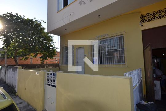 Fachada da casa de casa para alugar com 2 quartos, 60m² em Jardim América, Rio de Janeiro