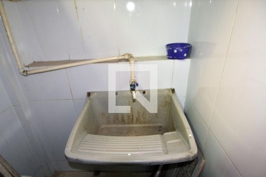 Área de Serviço de casa para alugar com 2 quartos, 60m² em Jardim América, Rio de Janeiro