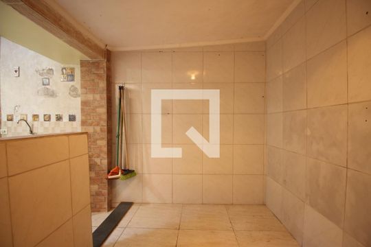 Área de Serviço de casa à venda com 4 quartos, 150m² em Parque Pinheiros, Taboão da Serra