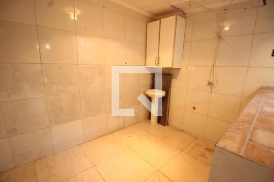 Área de Serviço de casa à venda com 4 quartos, 150m² em Parque Pinheiros, Taboão da Serra