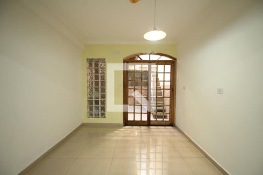 Cozinha  de casa à venda com 4 quartos, 150m² em Parque Pinheiros, Taboão da Serra