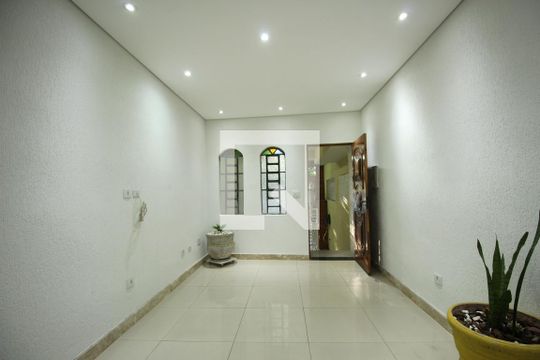 Sala de casa à venda com 4 quartos, 150m² em Parque Pinheiros, Taboão da Serra