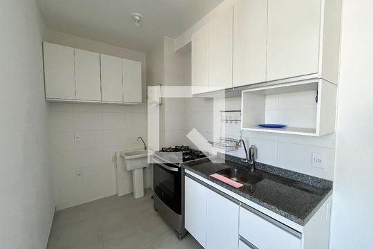Cozinha de apartamento à venda com 2 quartos, 34m² em Vila Paulista, São Paulo