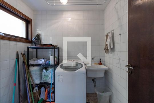 Área de Serviço de casa de condomínio à venda com 4 quartos, 300m² em Morumbi, São Paulo